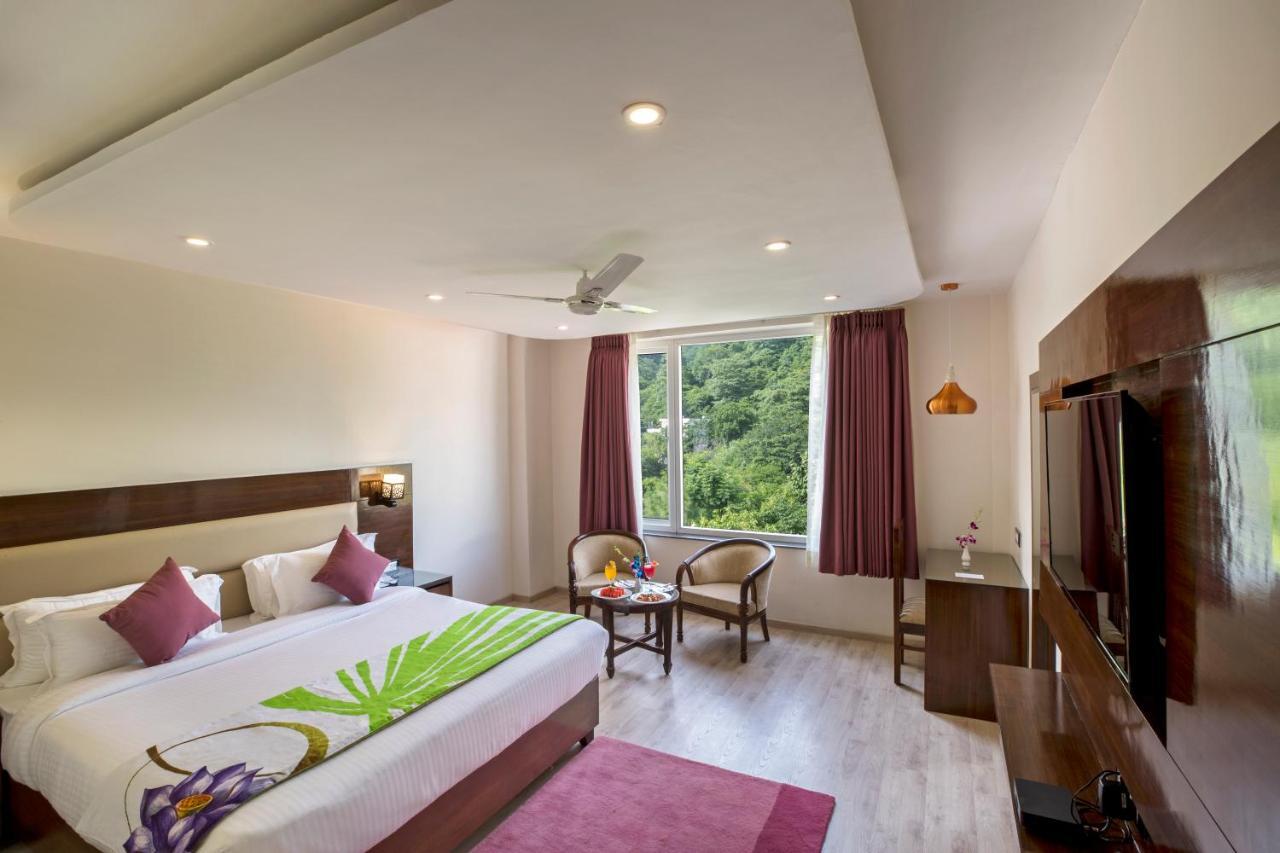 Regenta Inn On The Ganges Rishīkesh Eksteriør bilde